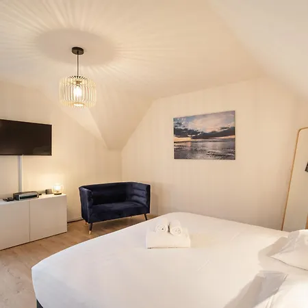 La Petite Maison Dans La Prairie - Havre De Paix رينز